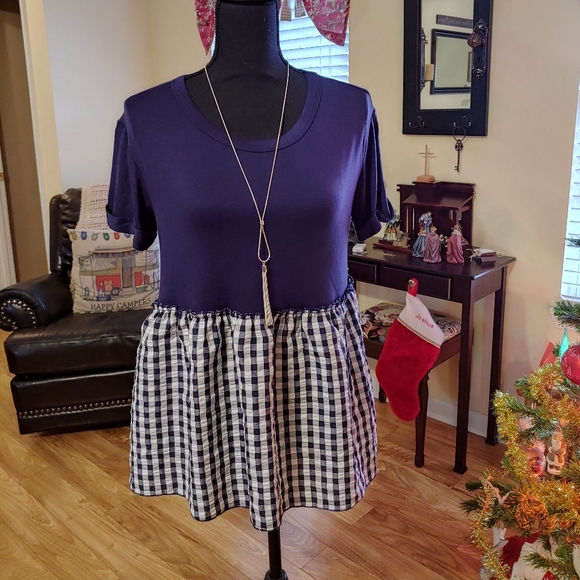 🦋3/$20🦋 Sweet Claire Blouse - Picture 3 of 6